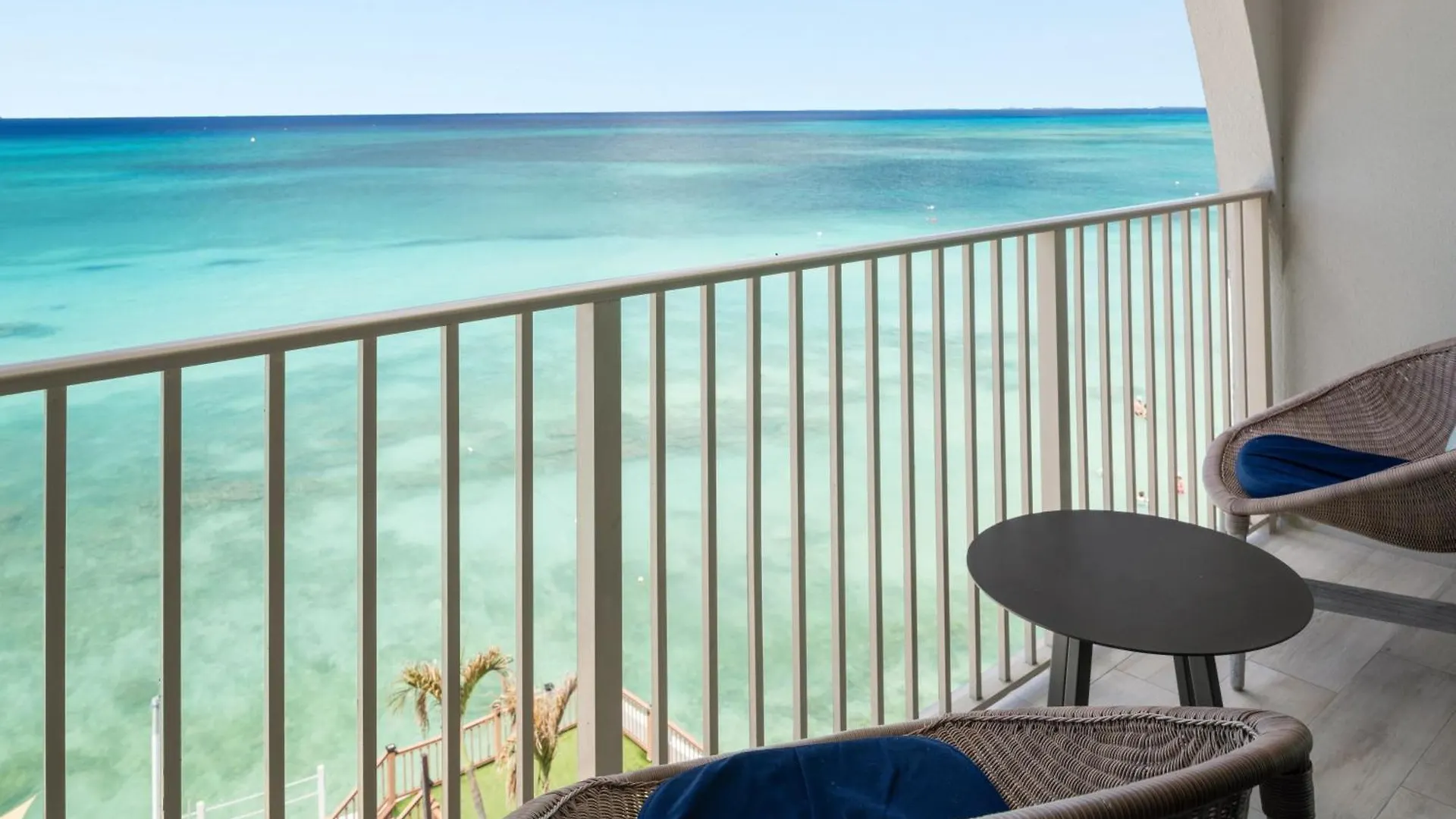 Grand Cayman Marriott Resort Джорджтаун