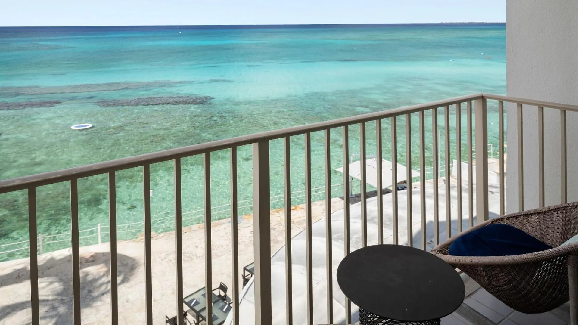 Grand Cayman Marriott Resort Джорджтаун