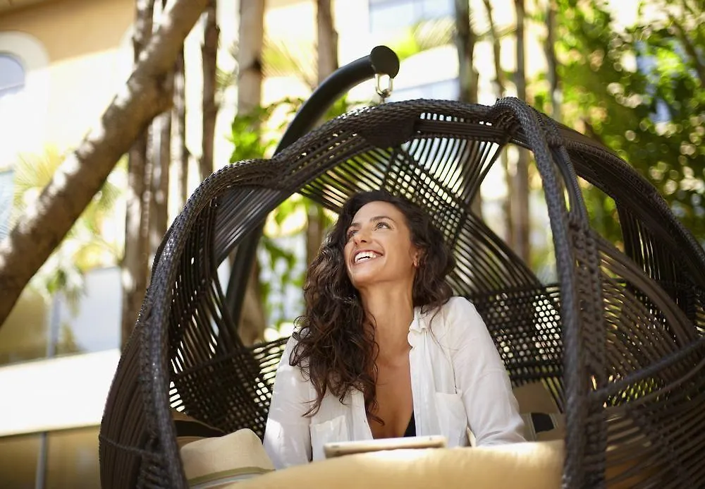 Grand Cayman Marriott Resort Джорджтаун