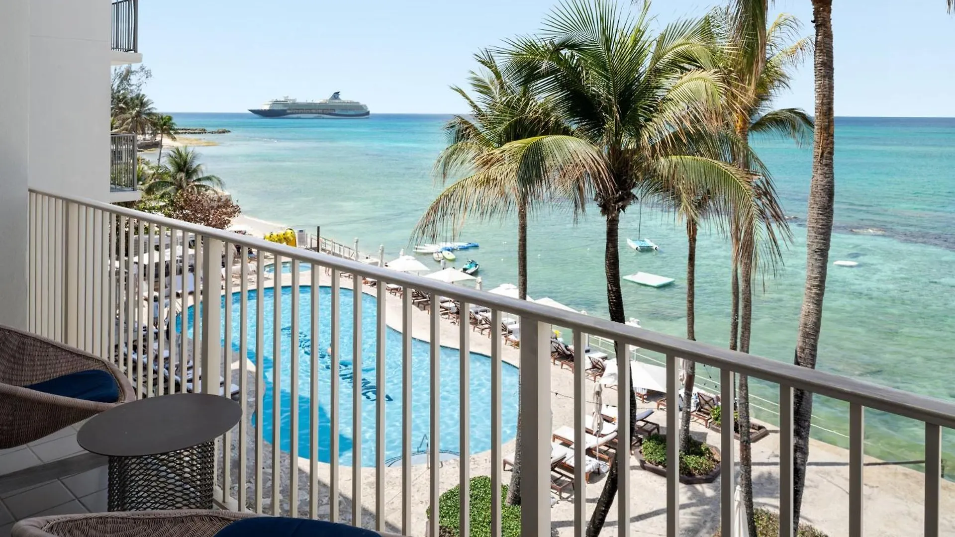 Grand Cayman Marriott Resort Джорджтаун